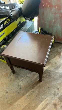 End table
