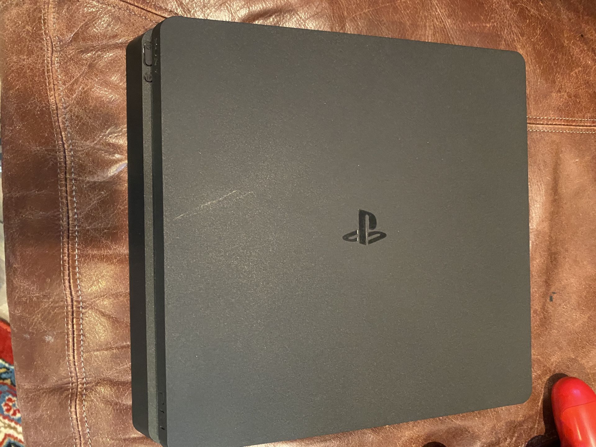 ps4 slim w/ controller