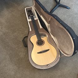 Beautiful Yamaha Acoustic Guitar