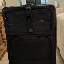 Samsonite Suitcase On Wheels