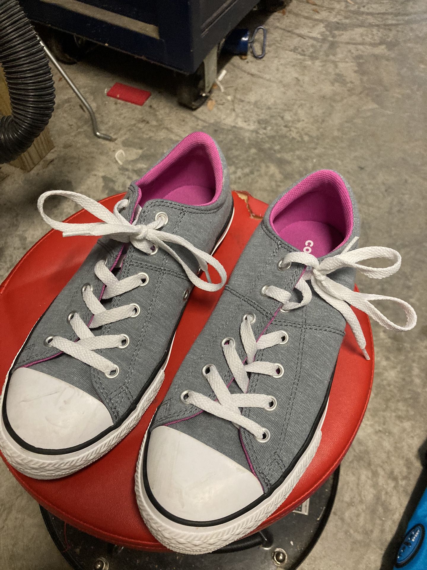 Girls Converse Size 5