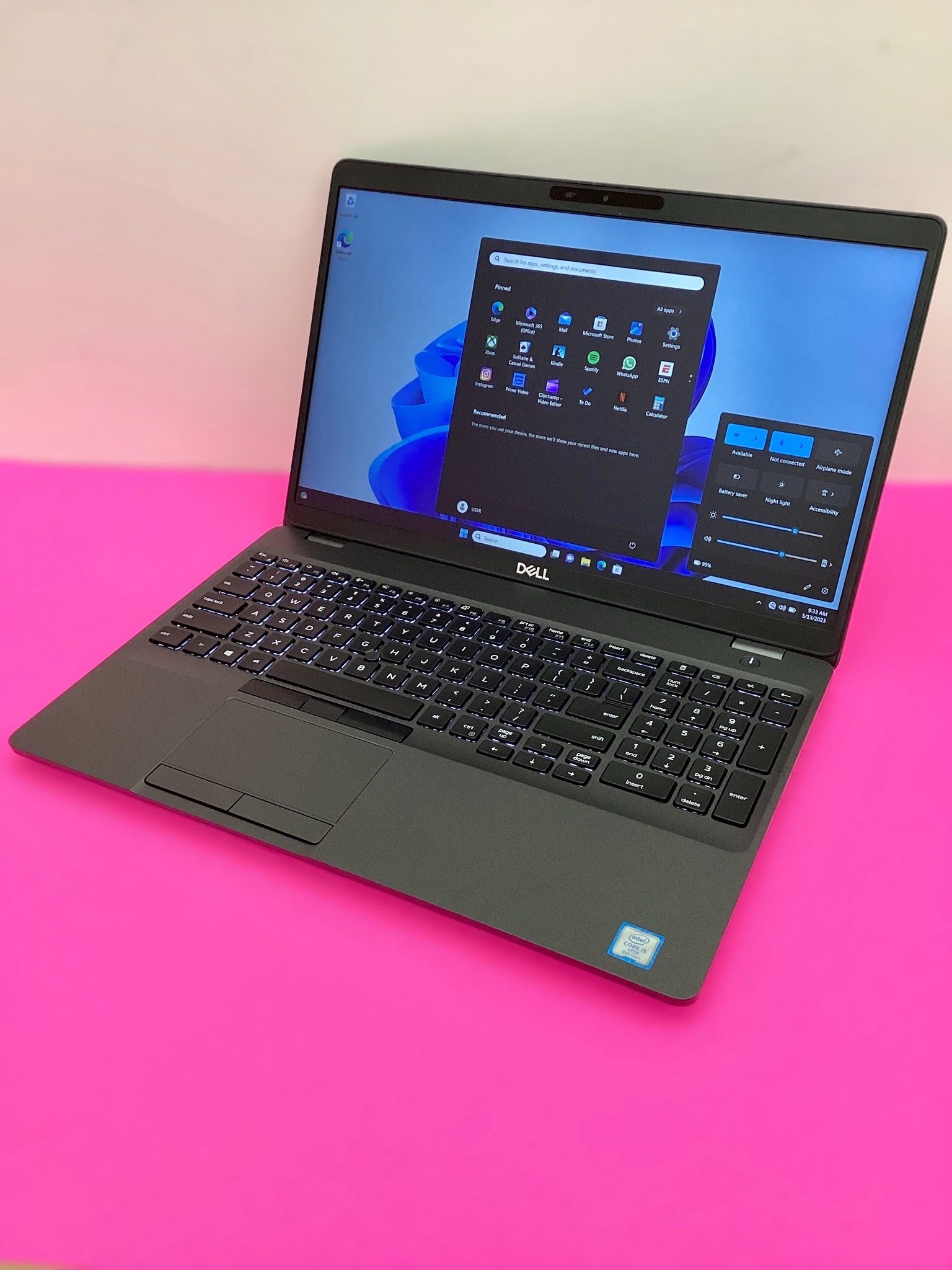 Dell i5 vPro Quad-Core 8th 15.6” Full HD Touchscreen laptop / Windows 11 Pro / SSD 512GB / RAM 16GB / Camera / HDMI / USB C / Bluetooth / Charger / Ba