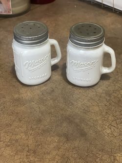 Mason Jar Salt & Pepper Shakers 