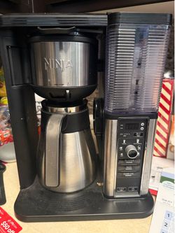 Ninja hot & iced XL coffee maker with coffee pot