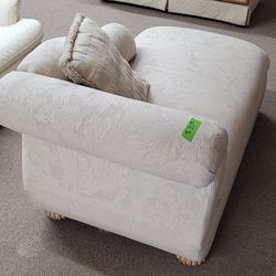 Classy Chaiselounge for BEST OFFER (Charity Sale)
