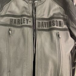 Harley Davidson Leather Jacket With Reflective Beading And Zipper Venting ( front/rear) 2XL 