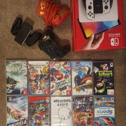 Nintendo Switch OLED + Games/gear