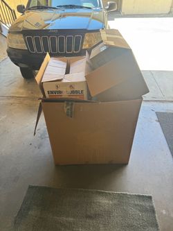 Free moving boxes