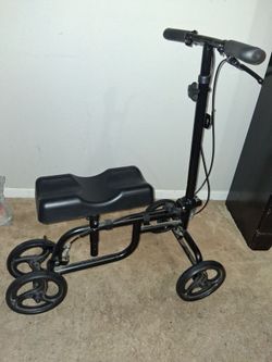 Knee scooter