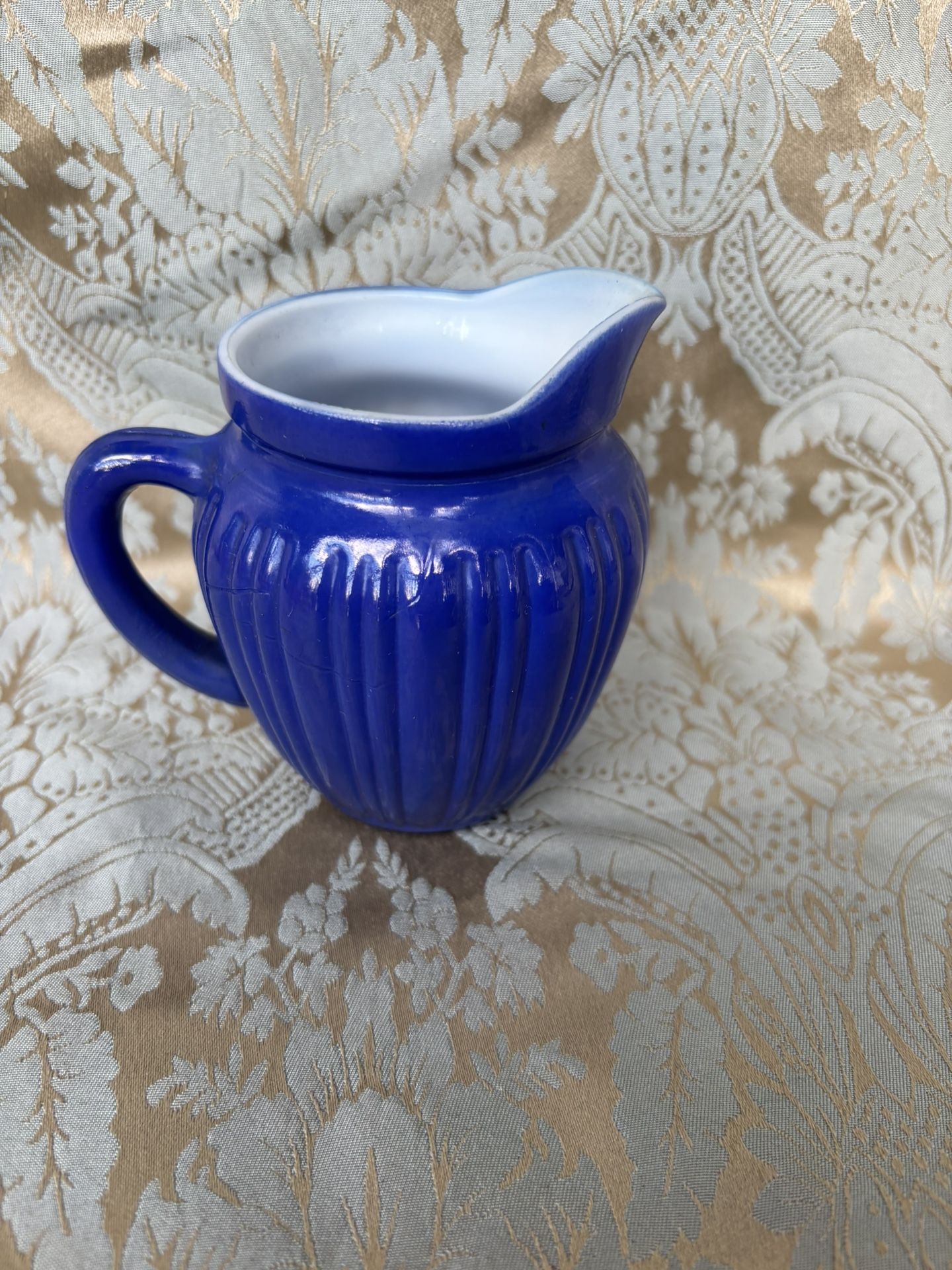 Vintage Hazel Atlas Moderntone Pitcher. Blue ribbed creamer.