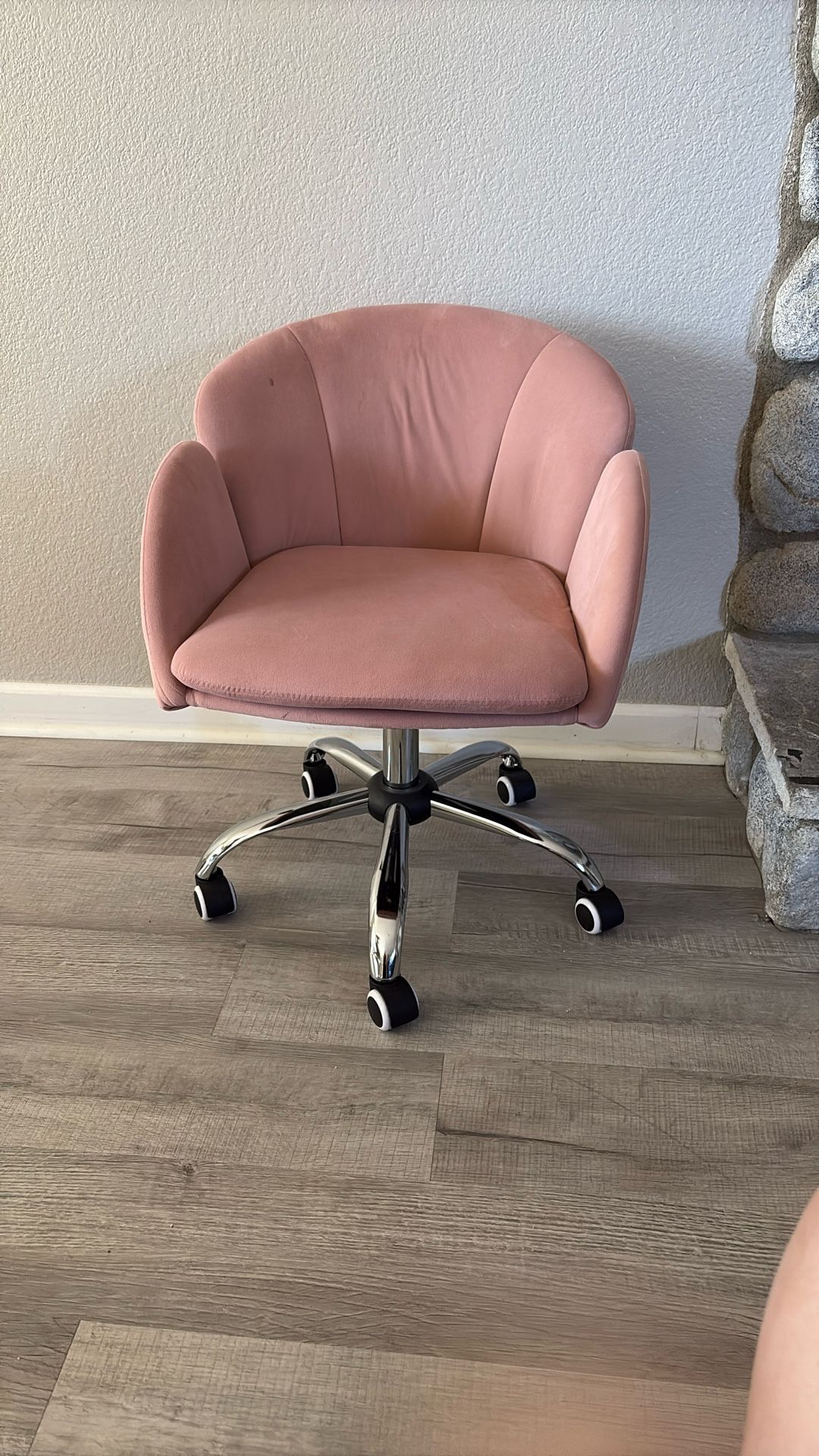 Pink Desk Chair