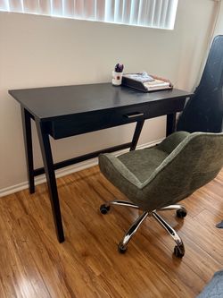 Like-New Modern Black Desk & Green Office Chair – $140 Set
