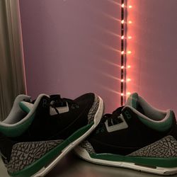 Pine Green Jordan’s 3