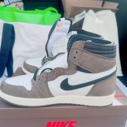 Jordan 1 Retro High- Travis Scott mocha