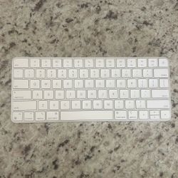 Apple Magic Keyboard - Model A2450