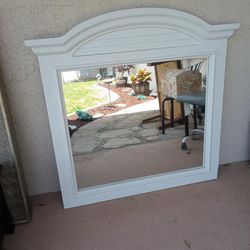 White Pretty Wood Mirror 