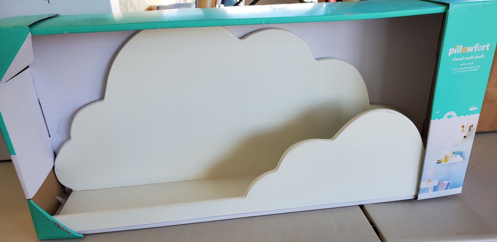 Pillowfort Cloud Decorative Wall Shelf