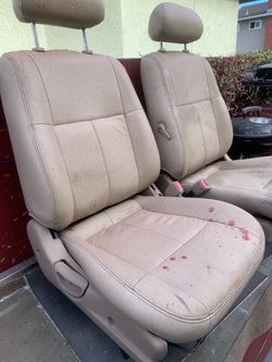 BMW bucket seats driver seat is powered