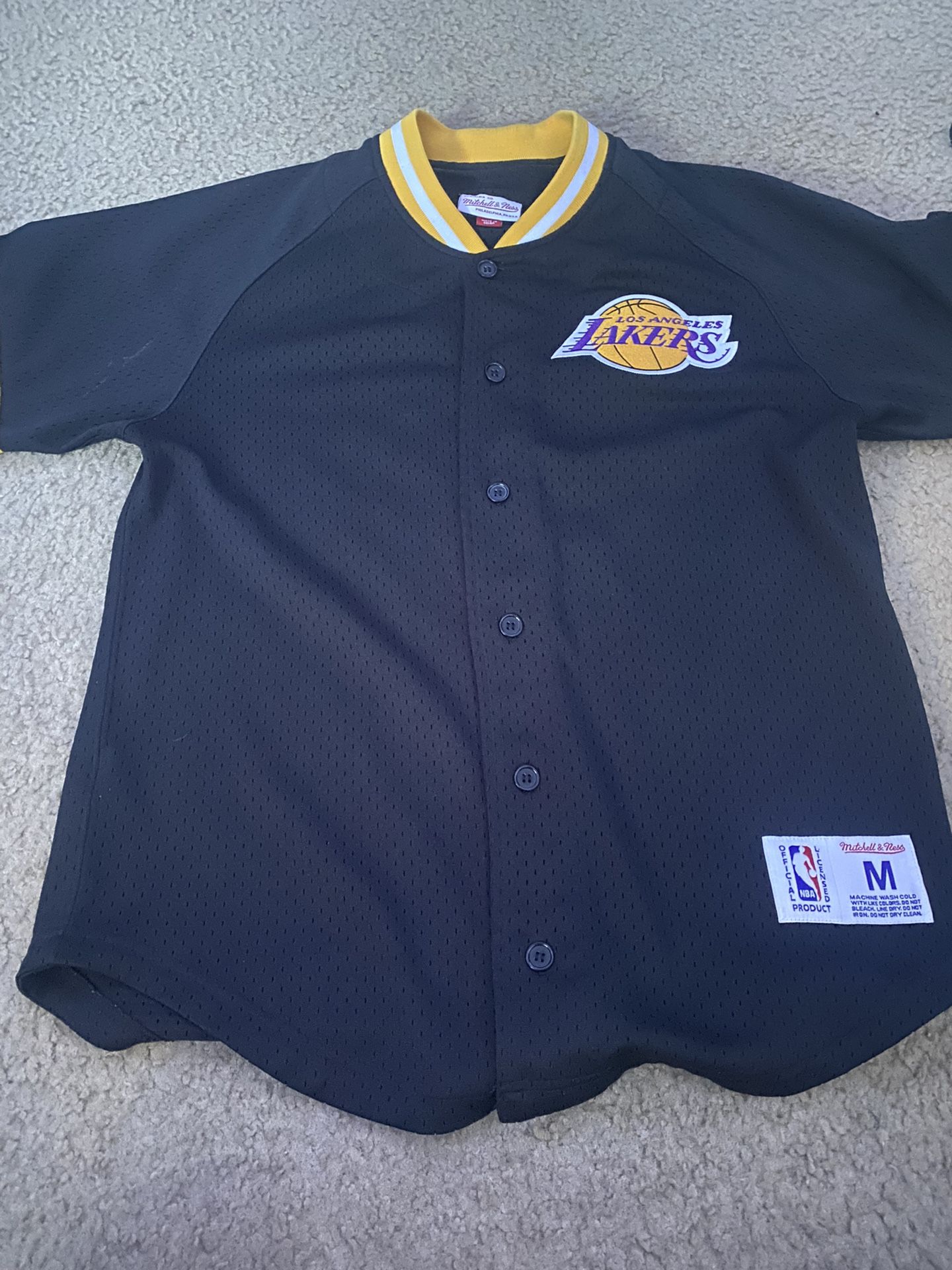 Mitchell N Ness Lakers Button Up Jersey Size Medium