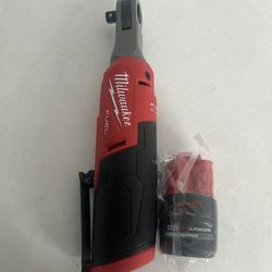 Milwaukee 3/8 Ratchet Y Bateria Precio Firme