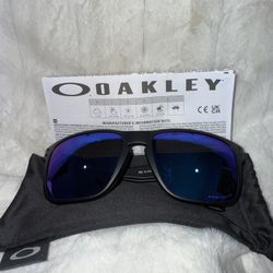 Oakley Holbrook XL Sunglasses