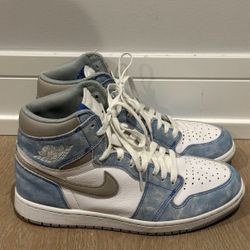 Nike Air Jordan 1 Hyper Royal