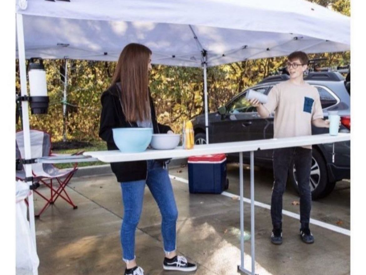 8-foot Extendable Tailgate” TABLE”