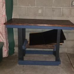 Solid Table With Shelf 