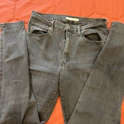 High Rise Levi’s Jeans 