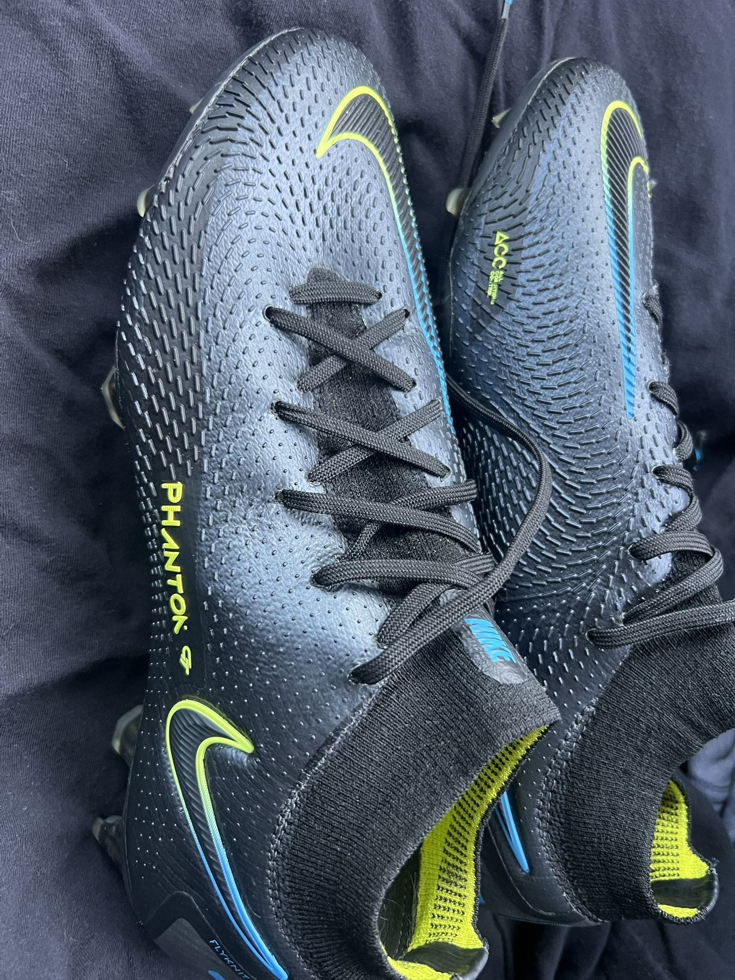 Nike 6.5 En Hombres 8.5 En Mujeres. Nuevo Ningún Uso Precio Regular. $270