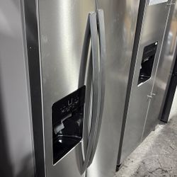 Whirlpool 33” Wide Refrigerator 