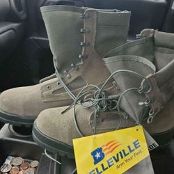 Bonneville Steal Toe Boots Size 10(Best Offer)
