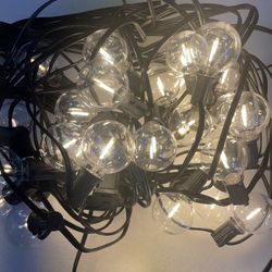  100ft Globe String Light with 32 LED Shattered Proof Bulbs + 2 Extra LED Bulbs 