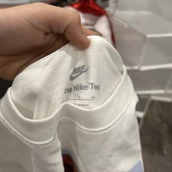 nike tee