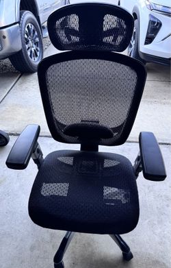 Mesh adjustable office chair