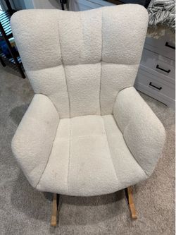 Teddy upholstered nursery rocking chair