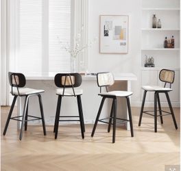 Set of 4 barstools new in box!