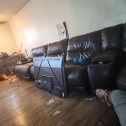 L Shape Sectional Pick Up Today For 40$