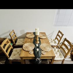 Small iKEA Kitchen Table With Chairs 