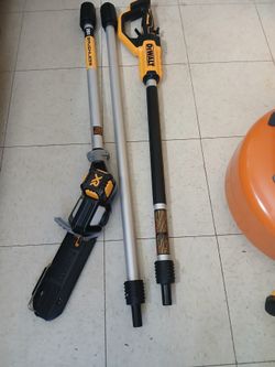 DEWALT 20V MAX 8in. Brushless Cordless Battery Powered Pole Saw (Tool Only)