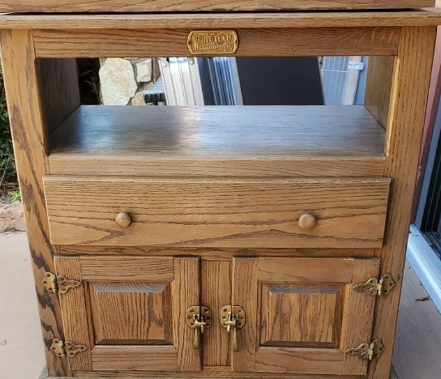 White Clad 2 Door Oak Swivel Top Cabinet With Shelf And Drawer