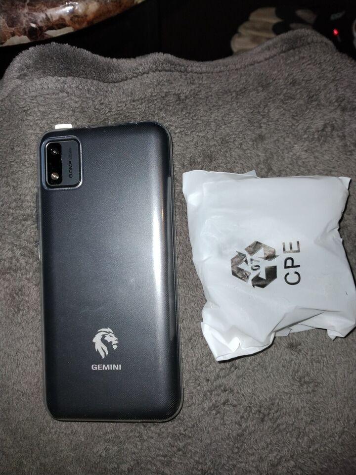 NEW ACCESS WIRELESS & KROGER WIRELESS COMPATIBLE SMARTPHONE. 4G. LTE. HALF PRICE. WITH CHARGER & CASE. ONLY $30.