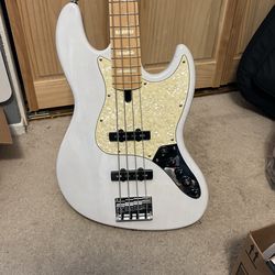 SIRE MARCUS MILLER V7 BASS GUITAR 4ST (ASH) WHITE BLONDE COLOR