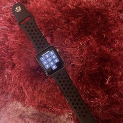 Apple Watch /serie 3 .42MM