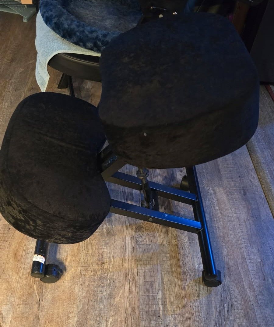 Kneeling Chair