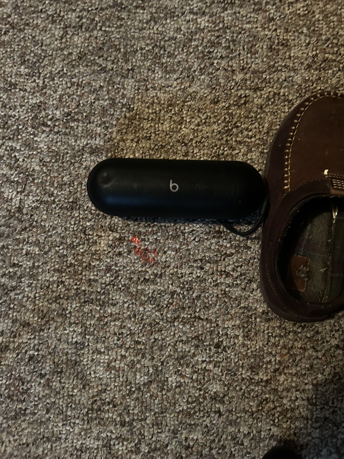 Beats Pill