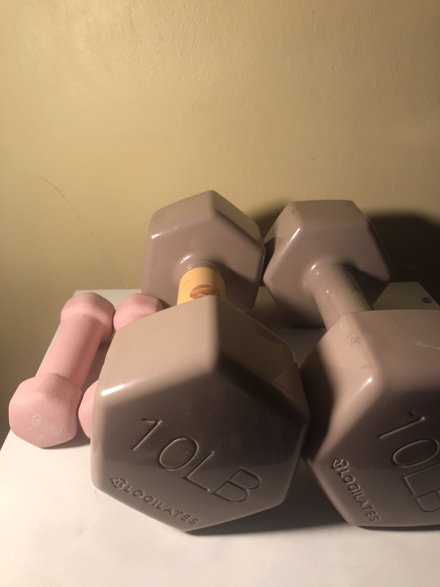 Pink Hand Weights Set