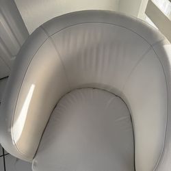 Butaca giratoria blanca