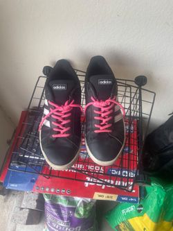 Women's shoes