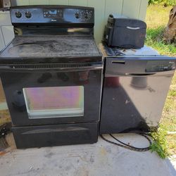Amana Glass Stove Top And Dishwasher And Deep Fyer 